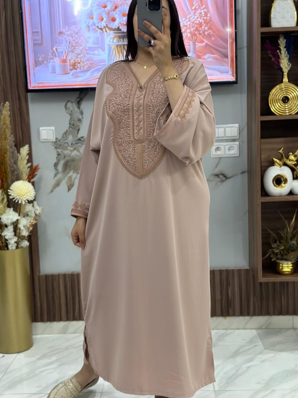 قفطان كريب مخزني – أناقة راقية للمناسبات ✨