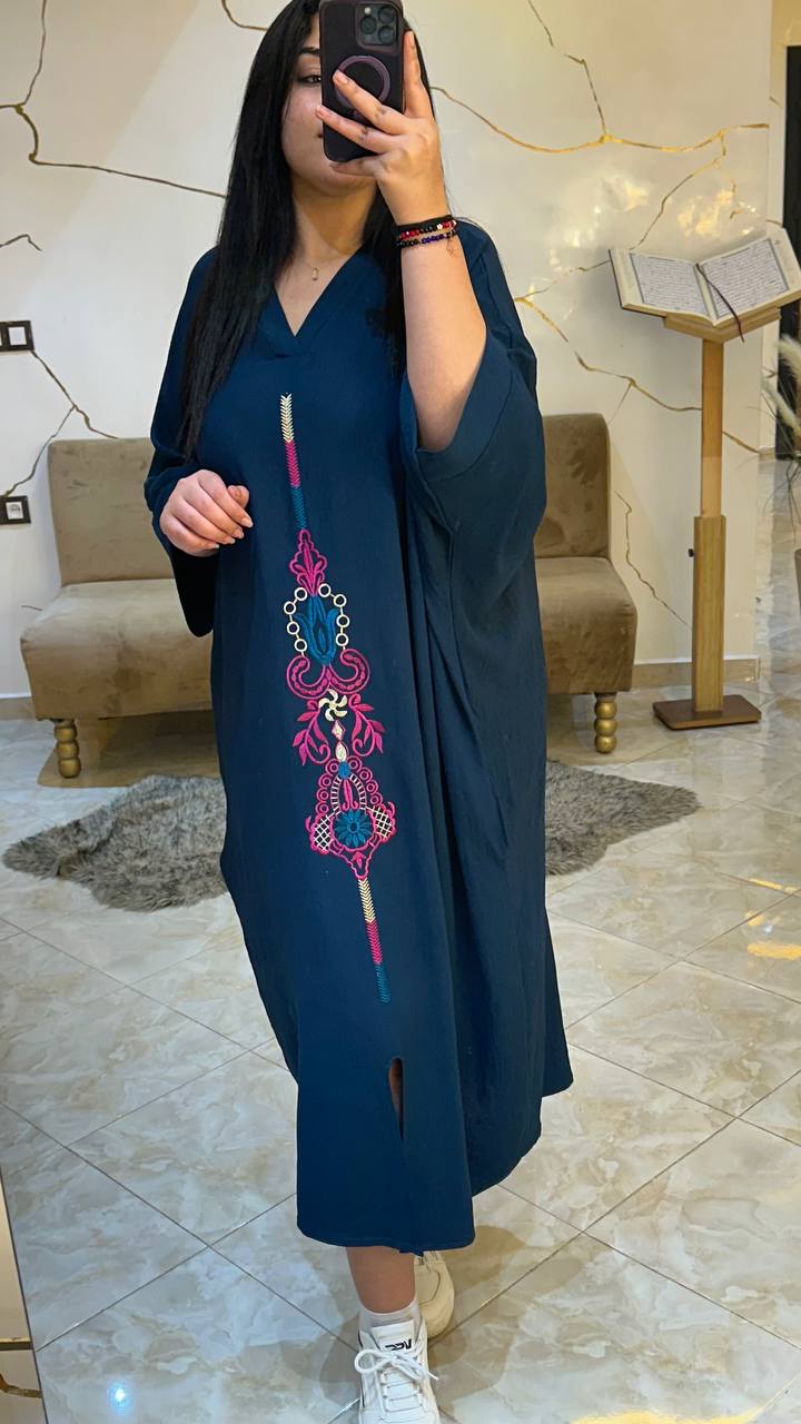 ✨ كندورة صيفية خفيفة بطرزة أنيقة – كريب مكرش كاليتي ممتازة ✨