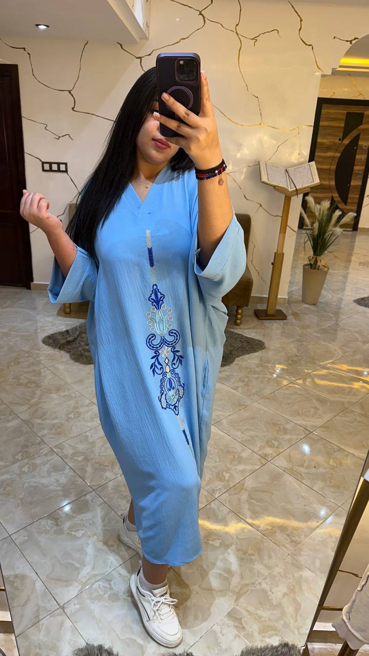 ✨ كندورة صيفية خفيفة بطرزة أنيقة – كريب مكرش كاليتي ممتازة ✨