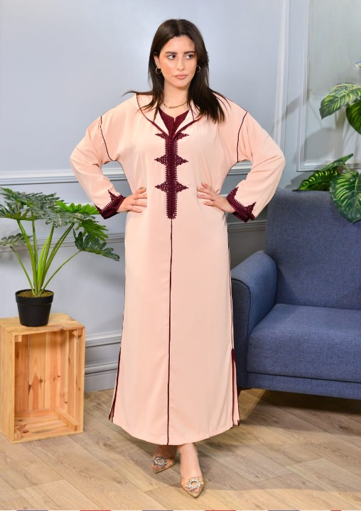 جلابة دو بياس فخمة بطرز وعقاد | تصميم عصري مخزني