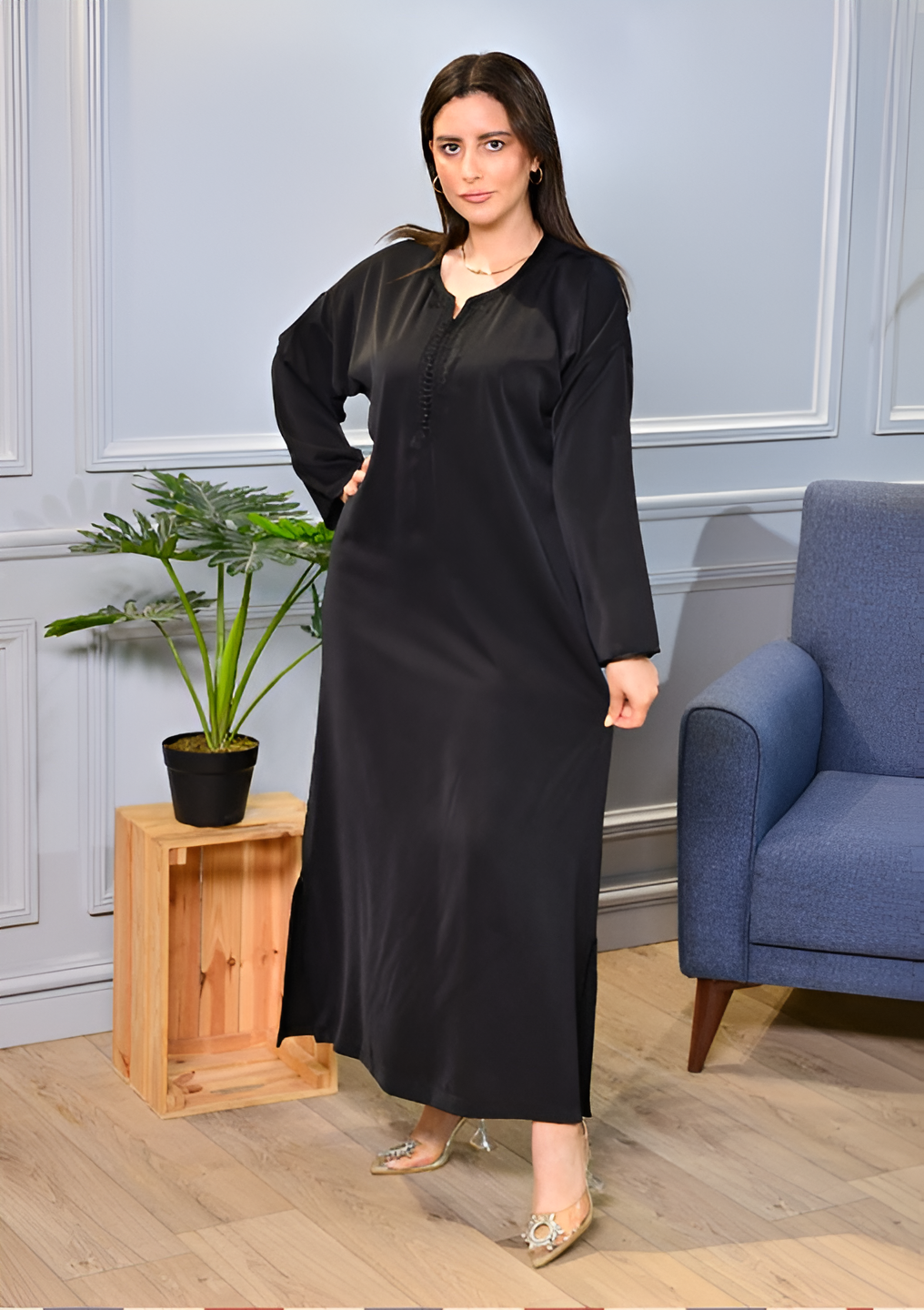 جلابة دو بياس فخمة بطرز وعقاد | تصميم عصري مخزني