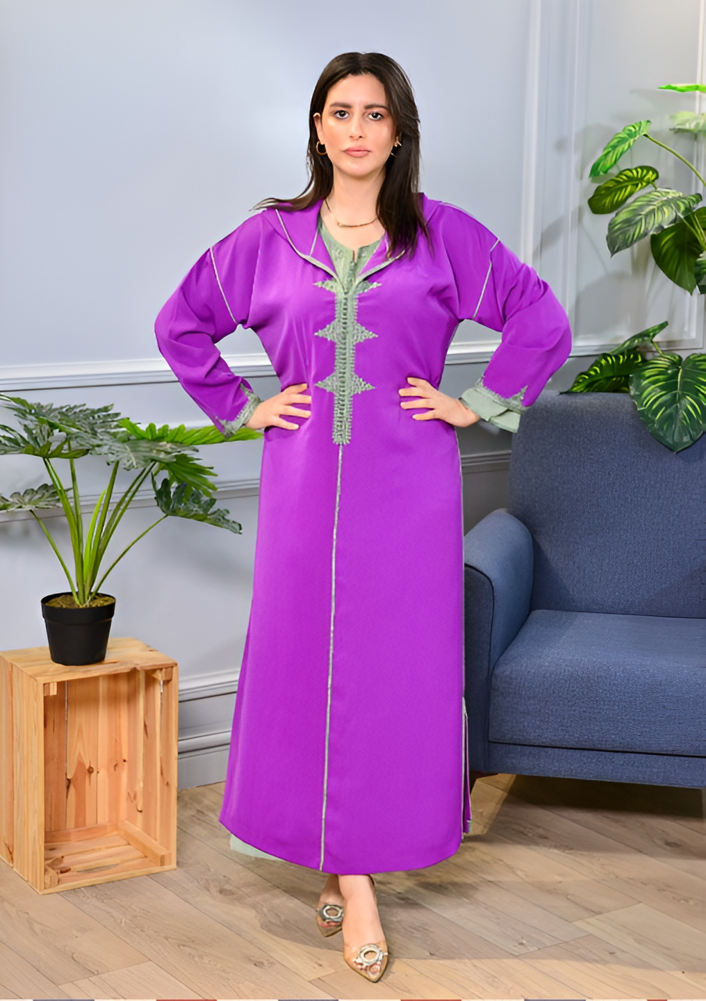 جلابة دو بياس فخمة بطرز وعقاد | تصميم عصري مخزني