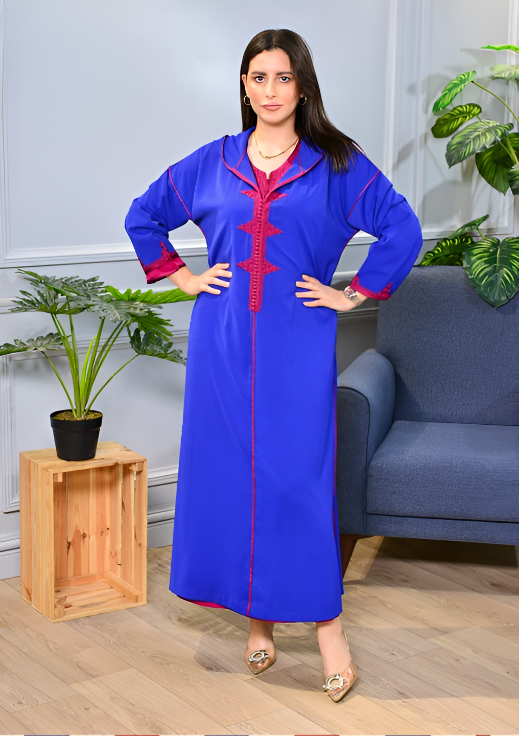 جلابة دو بياس فخمة بطرز وعقاد | تصميم عصري مخزني