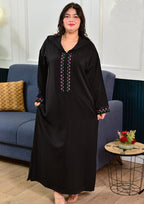 جلابة عصرية مطرزة للأناقات بثوب كريب روزا الجودة الاولى