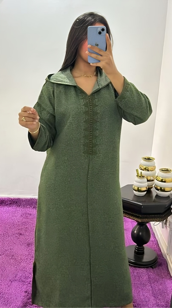 جلابة تويد فاخرة | طرزة يدويّة ولمسة مغربية أصيلة