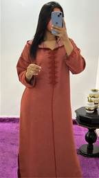 جلابة تويد فاخرة | طرزة يدويّة ولمسة مغربية أصيلة