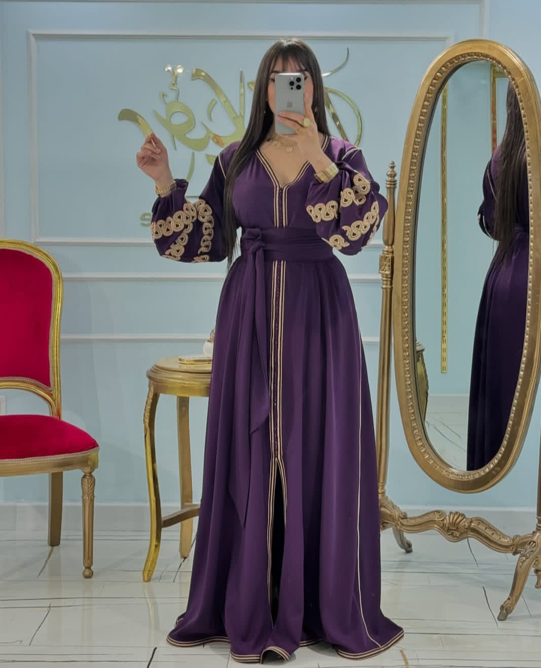 🧵 ROYAL SHOP - قفطان مغربي راقٍ 🧵