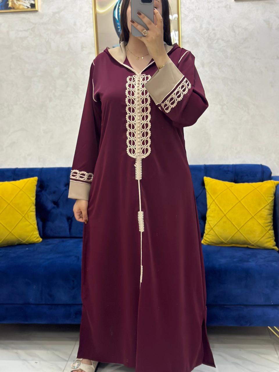 👗✨ جلابة مغربية عصرية بلمسة فخمة – من ROYAL SHOP ✨👗